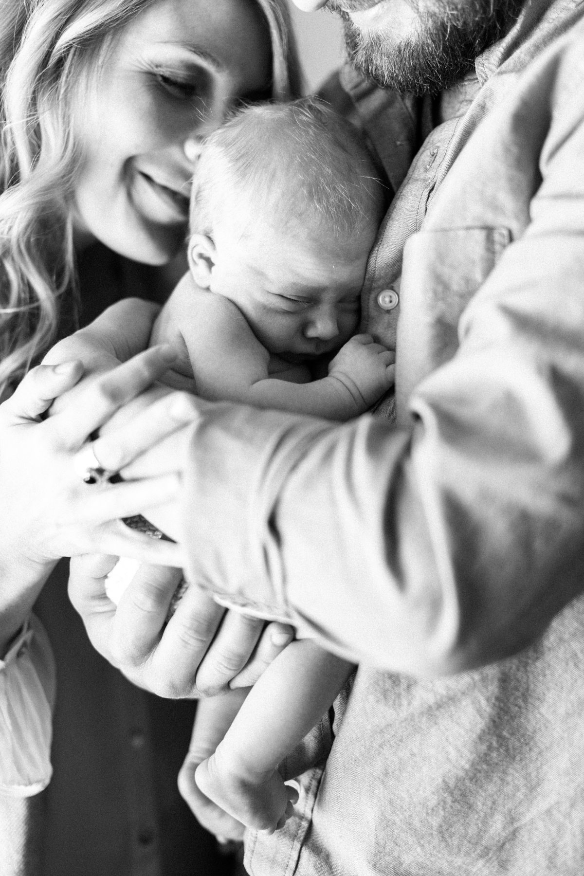 lifestyle newborn photographer, film photographer, Minneapolis newborn session